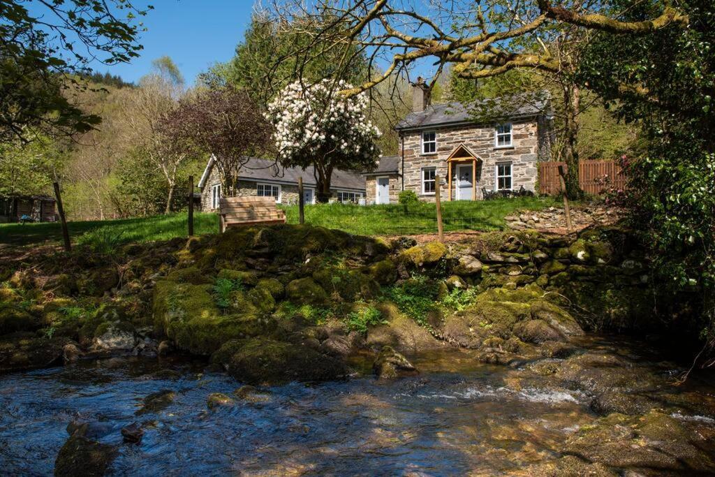 Charming Riverside Cottage In Snowdonia National Park Tanygrisiau Екстериор снимка